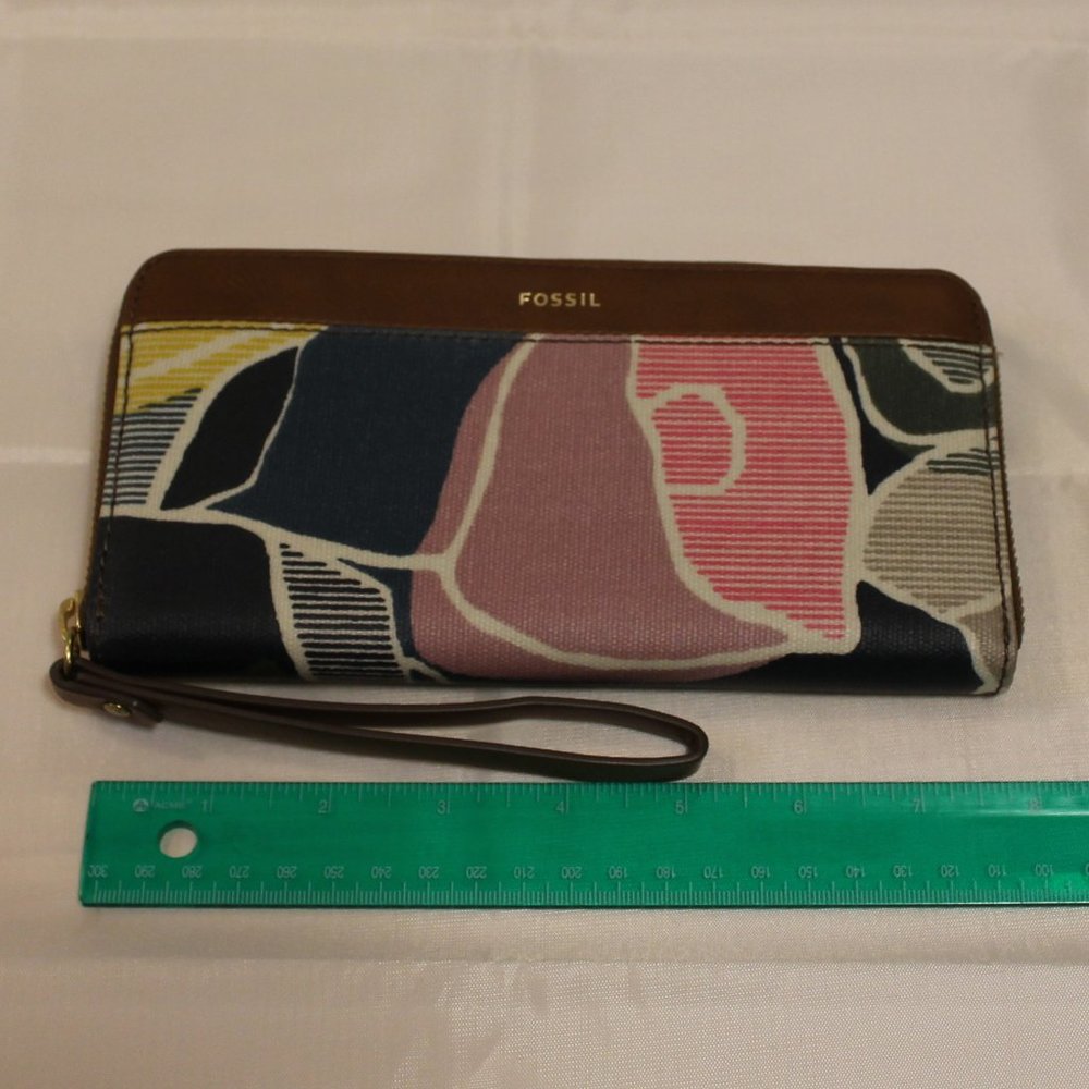 Large Fossil Wallet